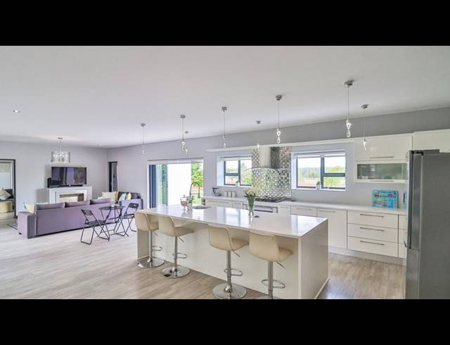 4 BEDROOM HOUSE FOR SALE IN MIDSTREAM RIDGE